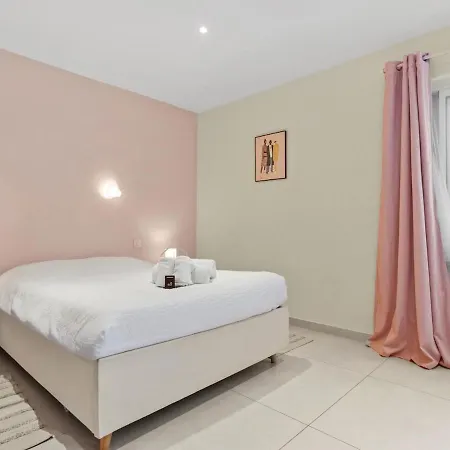 Daire Appt 4 Etoiles -2 - Piscine - Wifi - Clim