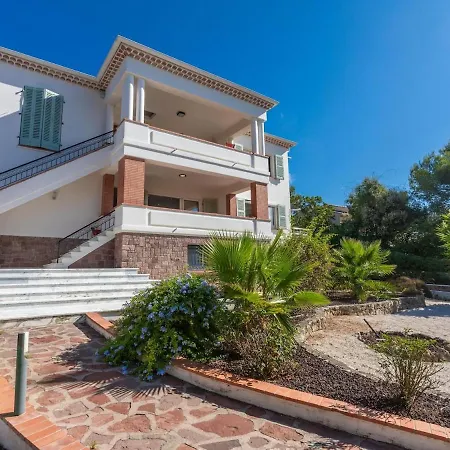 Appartamento Appt 4 étoiles -2 - Piscine - Wifi - Clim Saint-Raphaël